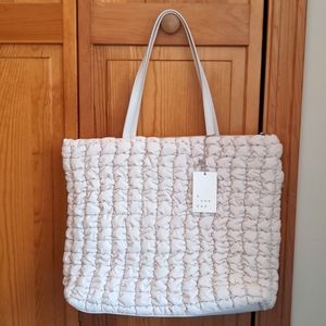 NWT oversize bag / 15" padded laptop bag w/ outer phone pocket